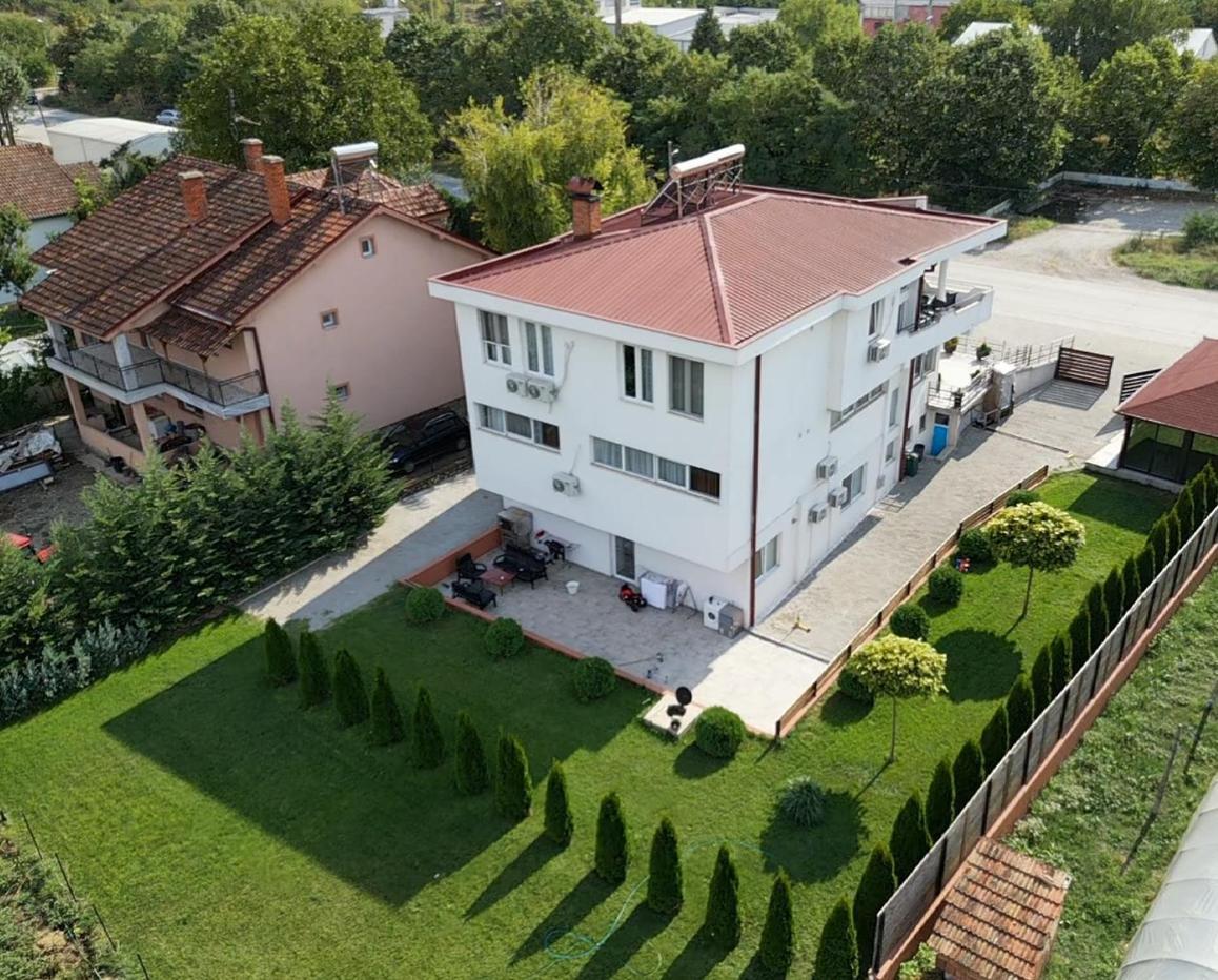 Villa Family Kumanovo Exterior photo